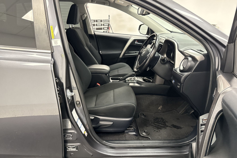 2016 Toyota RAV4 GXL SUV Image 18