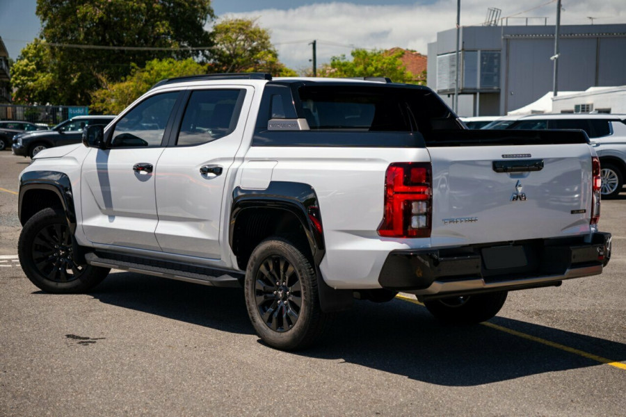 2026 Mitsubishi Triton MV GSR Ute Image 2
