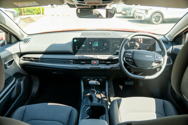 2025 MY26 Kia K4 CL4m Sport Hatch Image 17
