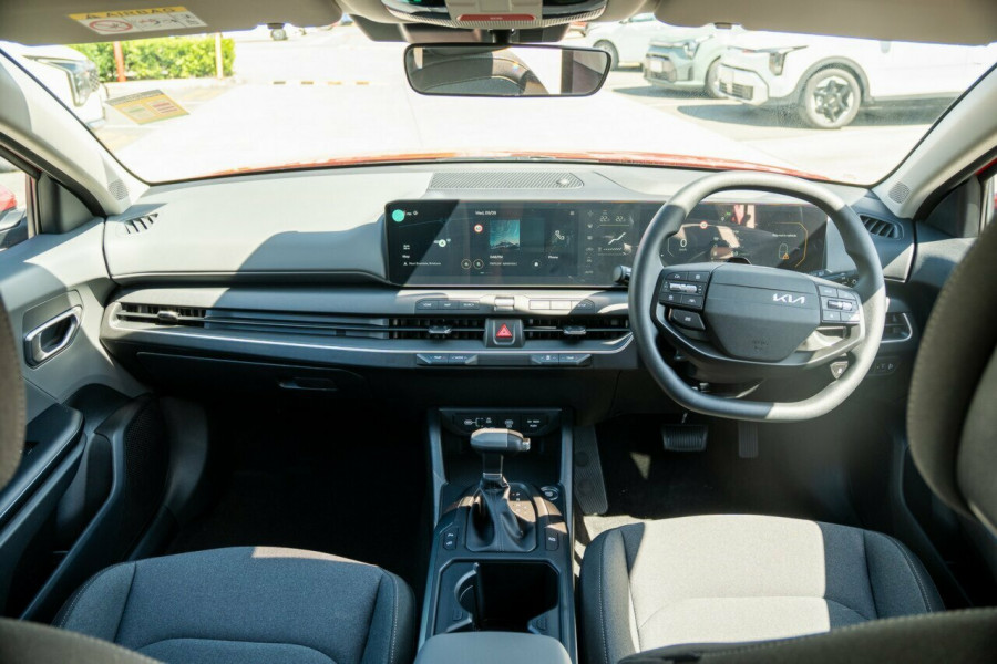 2025 MY26 Kia K4 CL4m Sport Hatch Image 17
