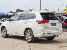 Mitsubishi Outlander PHEV ZL