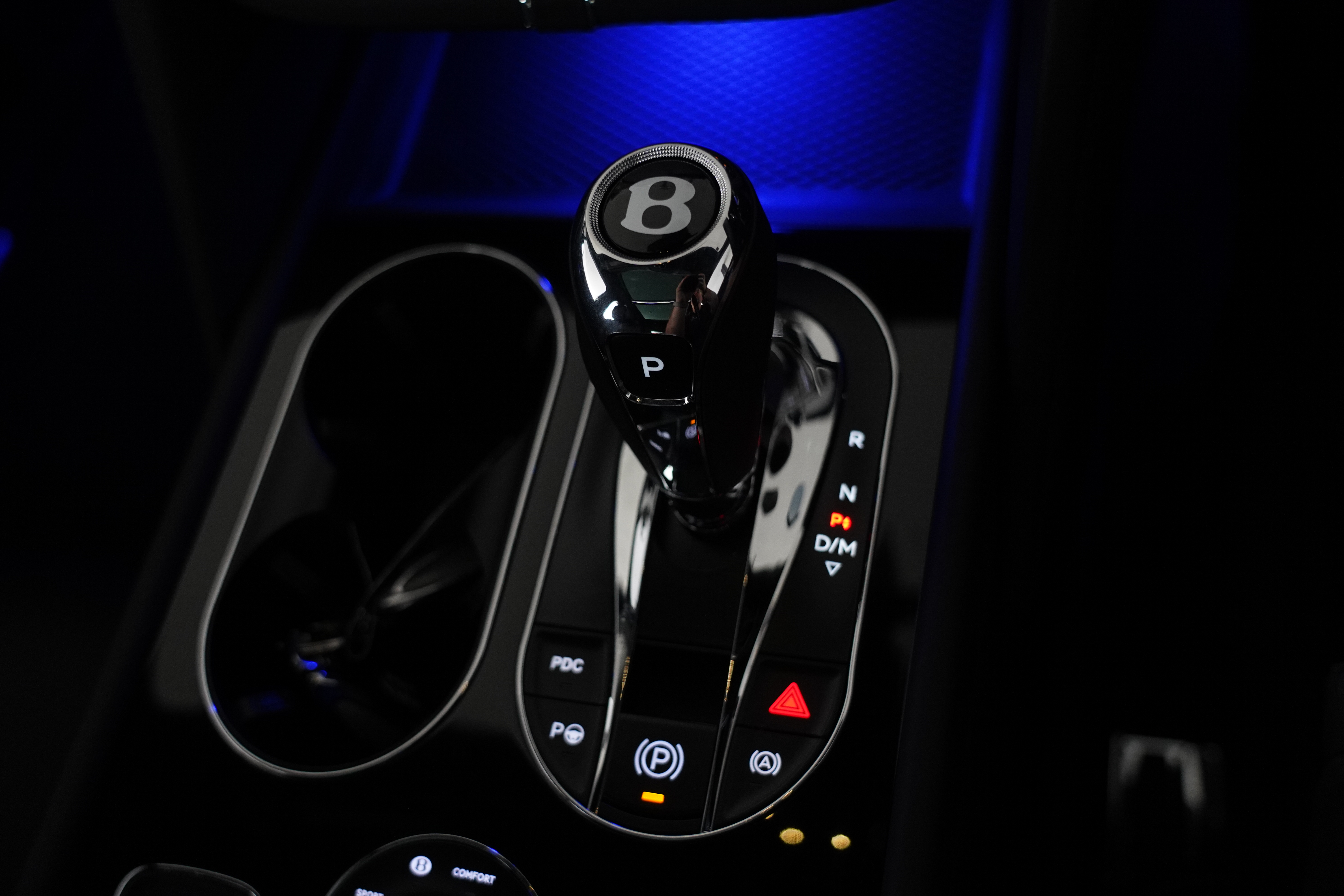 2018 Bentley Bentayga W12 Seven Seat SUV Image 37