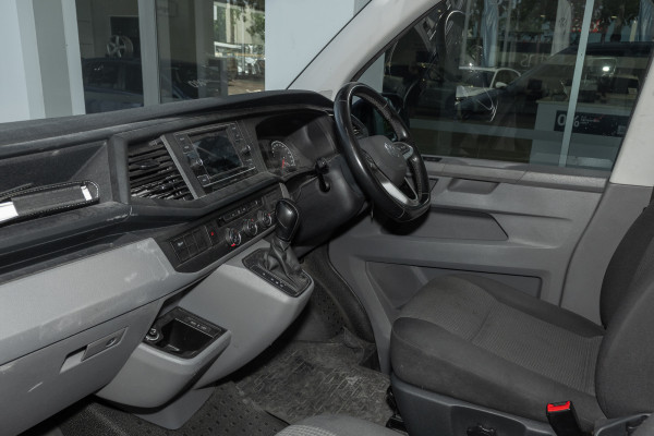 2021 Volkswagen Transporter T6.1 Van Image 8