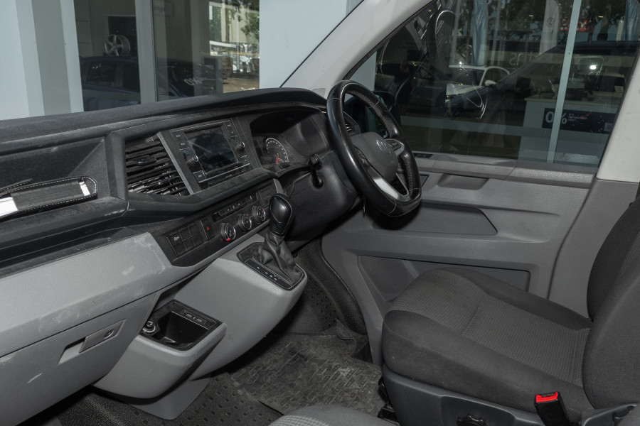 2021 Volkswagen Transporter T6.1 Van Image 8