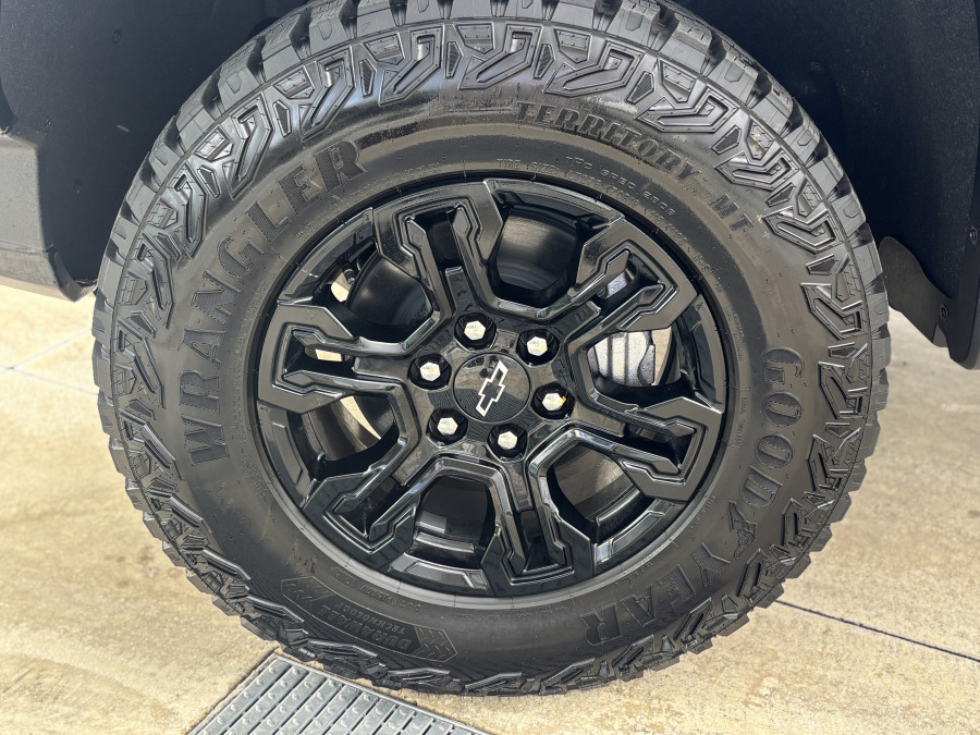 2025 Chevrolet Silverado T1 1500 ZR2 W/Tech Pack Ute Image 35