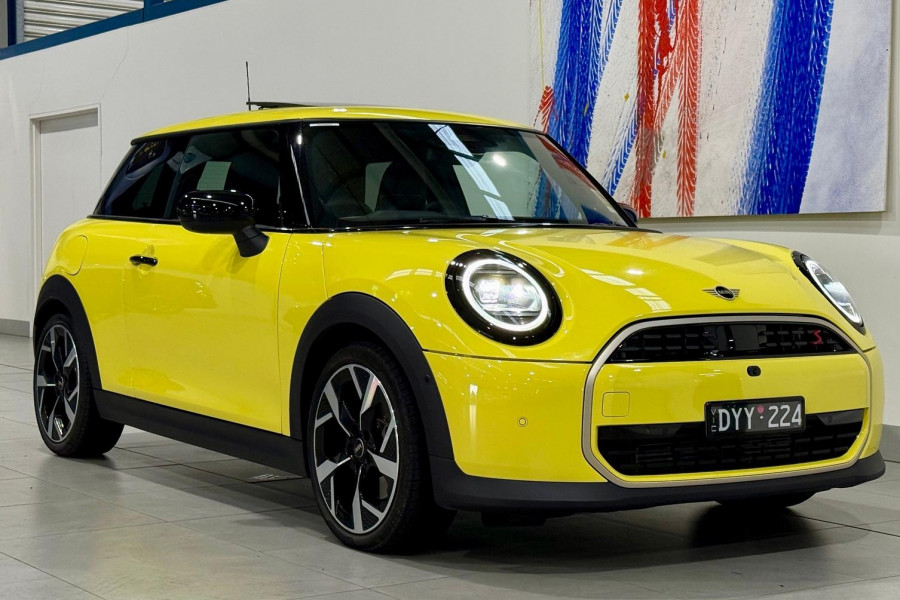 2025 MINI Cooper F65 S Favoured Hatch
