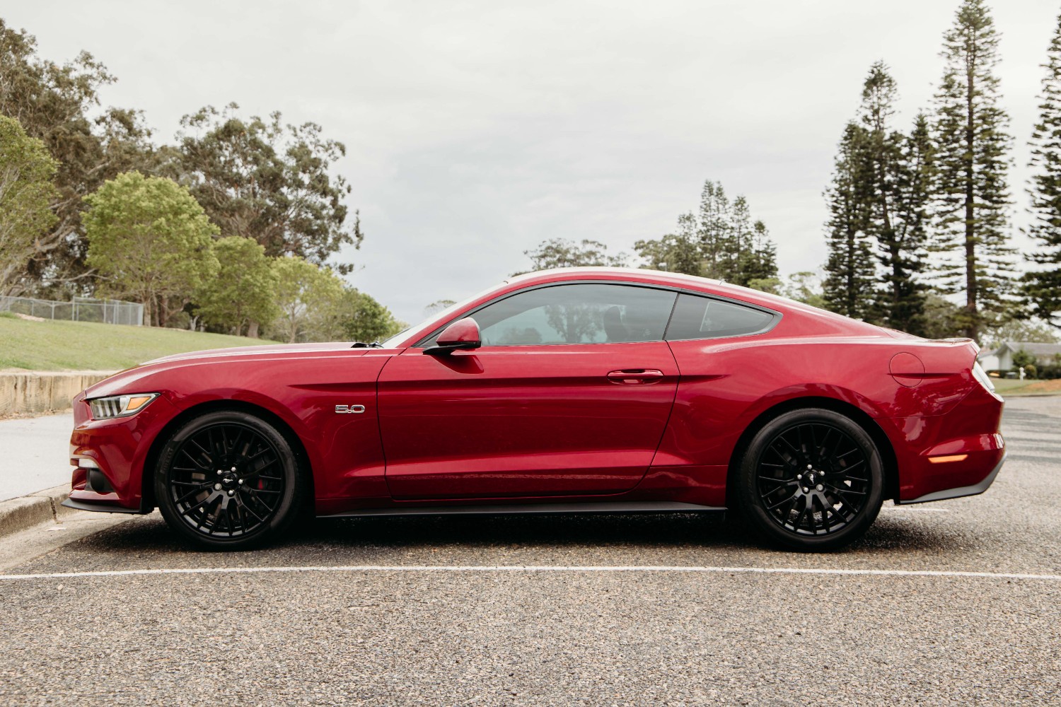 2017 Ford Mustang GT Coupe Image 11