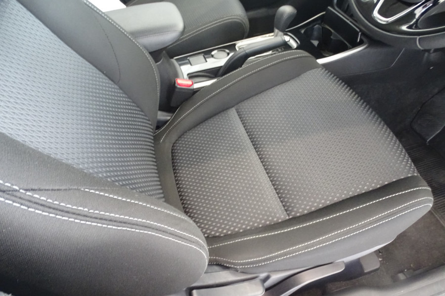 2017 Mitsubishi Outlander ZK LS SUV Image 12