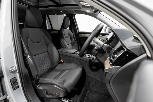 2026 Volvo XC90 L Series Ultra B5 Bright SUV Image 19