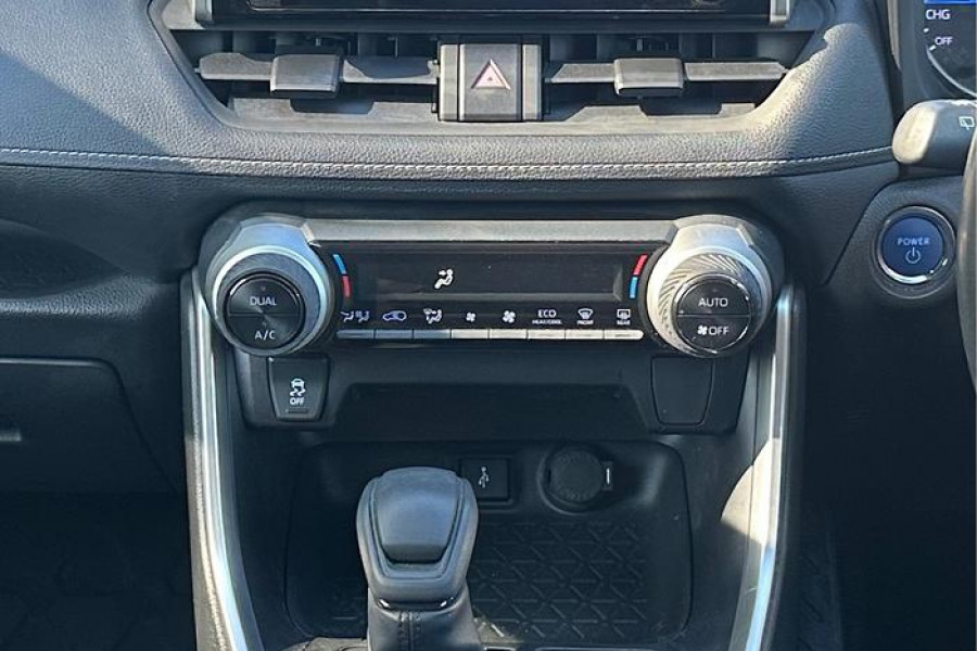 2020 Toyota RAV4 AXAH54R GX SUV Image 12