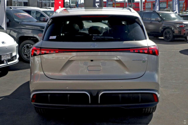 2026 MG MGS6 EV IS3E Essence SUV Image 6
