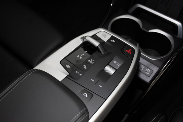 2025 BMW X1 U11 xDrive20i M Sport SUV image 13