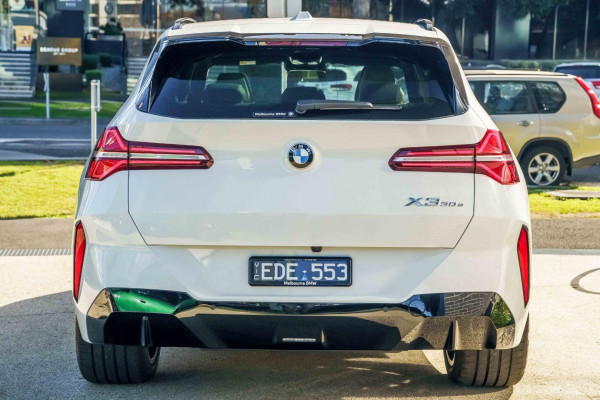 2026 BMW X3 G45 30e xDrive SUV image 5