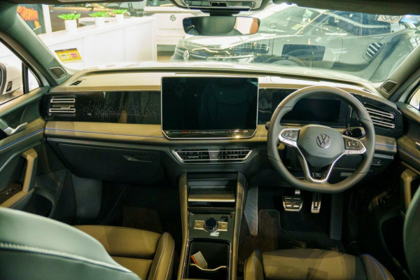 2026 Volkswagen Tiguan CT 195TSI R-Line SUV Image 13