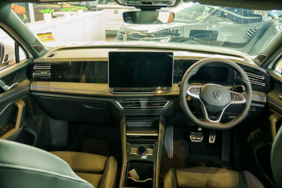 2026 Volkswagen Tiguan CT 195TSI R-Line SUV Image 13