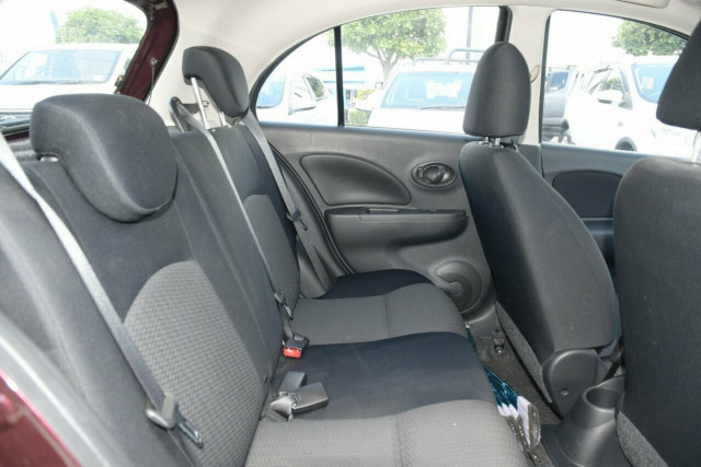 2011 Nissan Micra ST-L 16 of 19