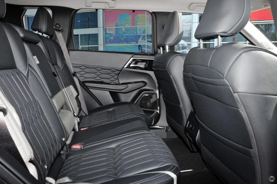 2025 Mitsubishi Outlander ZM Exceed SUV Image 7