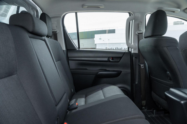 2023 Toyota HiLux GUN126R SR Cab Chassis Image 9