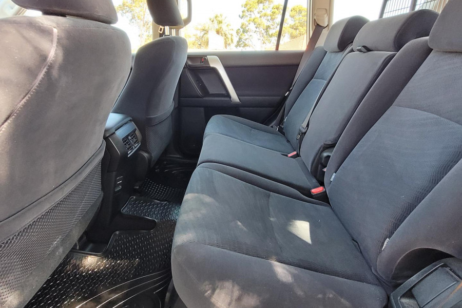 2019 Toyota LandCruiser Prado GDJ150R GX SUV Image 12
