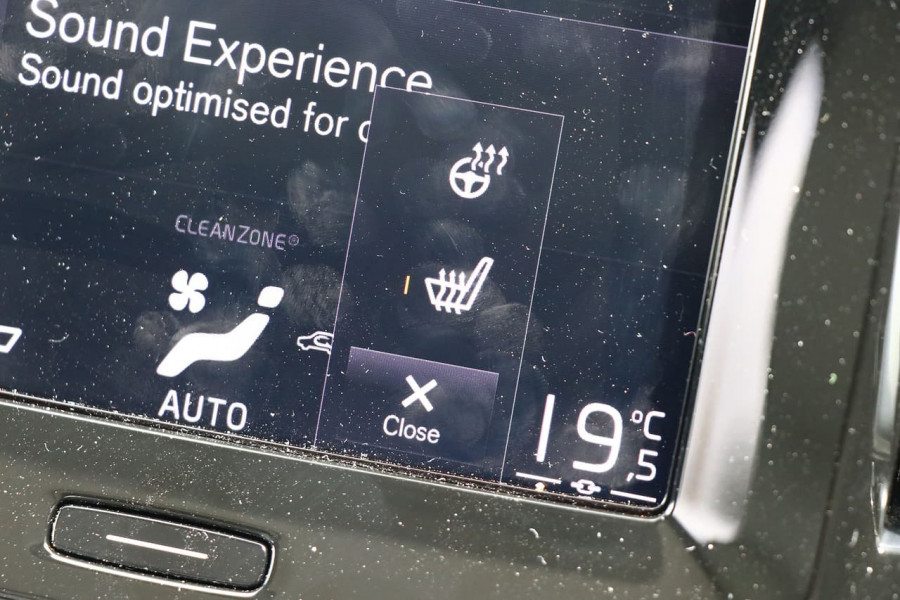 2019 Volvo Xc40 (No Series) MY20 T4 Momentum Suv Image 18