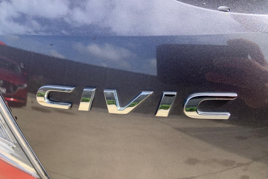 2020 Honda Civic 10th Gen VTi-S Hatch Image 8