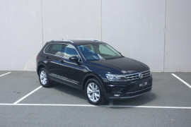 Volkswagen Tiguan Highline 5N