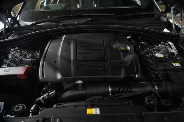 2023 Land Rover Range Rover Velar L560 P250 R-Dynamic SE SUV image 33