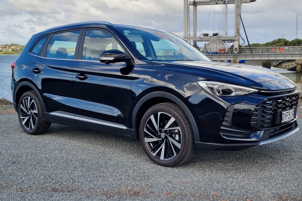 2024 MG ZS Essence 1.5P/Hybrid SUV