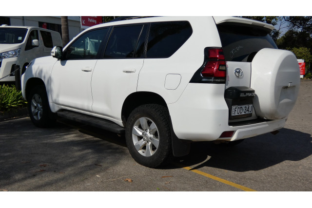 2023 Toyota LandCruiser Prado GDJ150R GXL SUV Image 7
