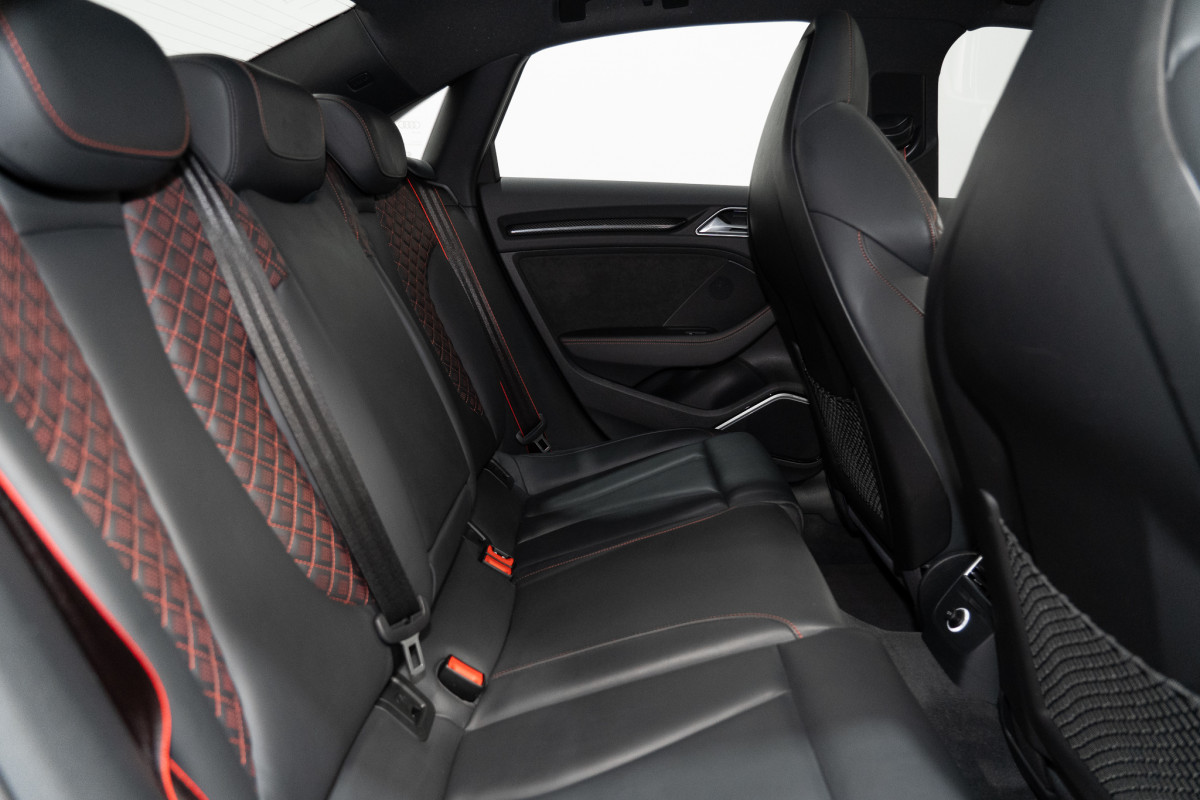 2020 Audi Rs 3 3 2.5 Tfsi Quattro Carbon Editn Sedan Image 3