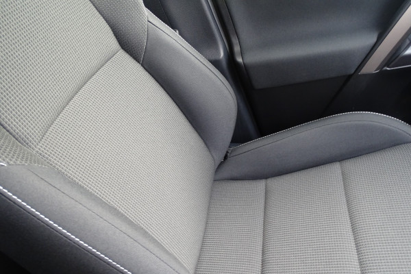2018 Toyota RAV4 ASA44R GXL SUV Image 21