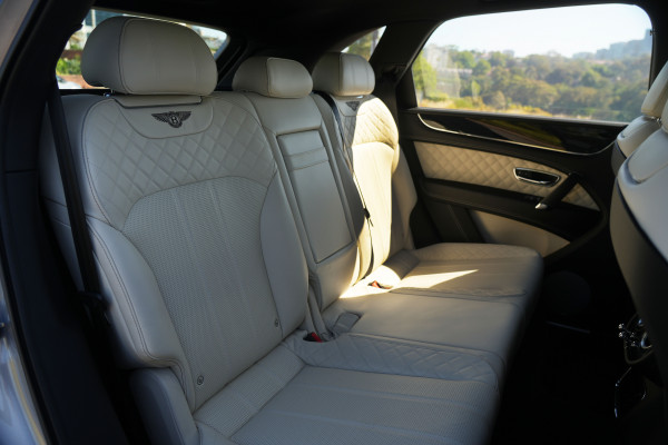 2017 Bentley Bentayga W12 SUV Image 11