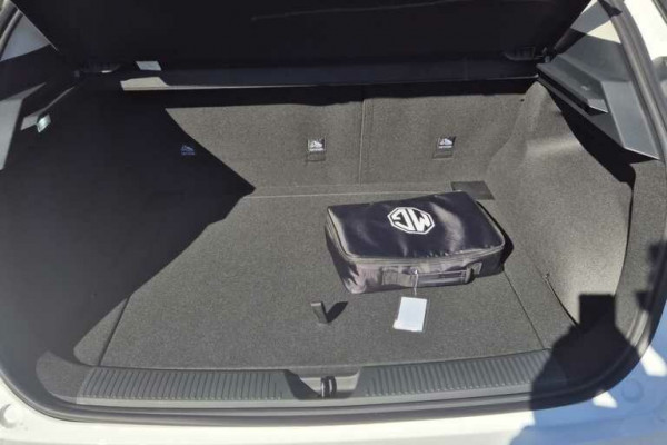 2026 MG MG4 AH4E Essence 64 Hatch Image 7