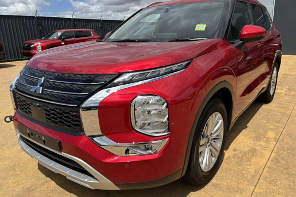 2024 Mitsubishi Outlander ZM LS SUV