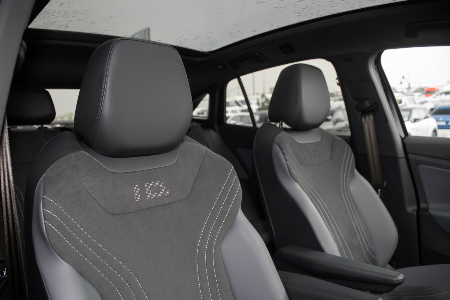 2025 Volkswagen ID. 5 E2 Pro SUV