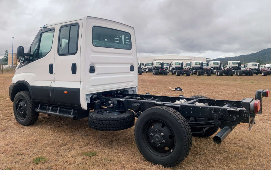 2024 Iveco Daily4x4 7T Cab Chassis Image 6
