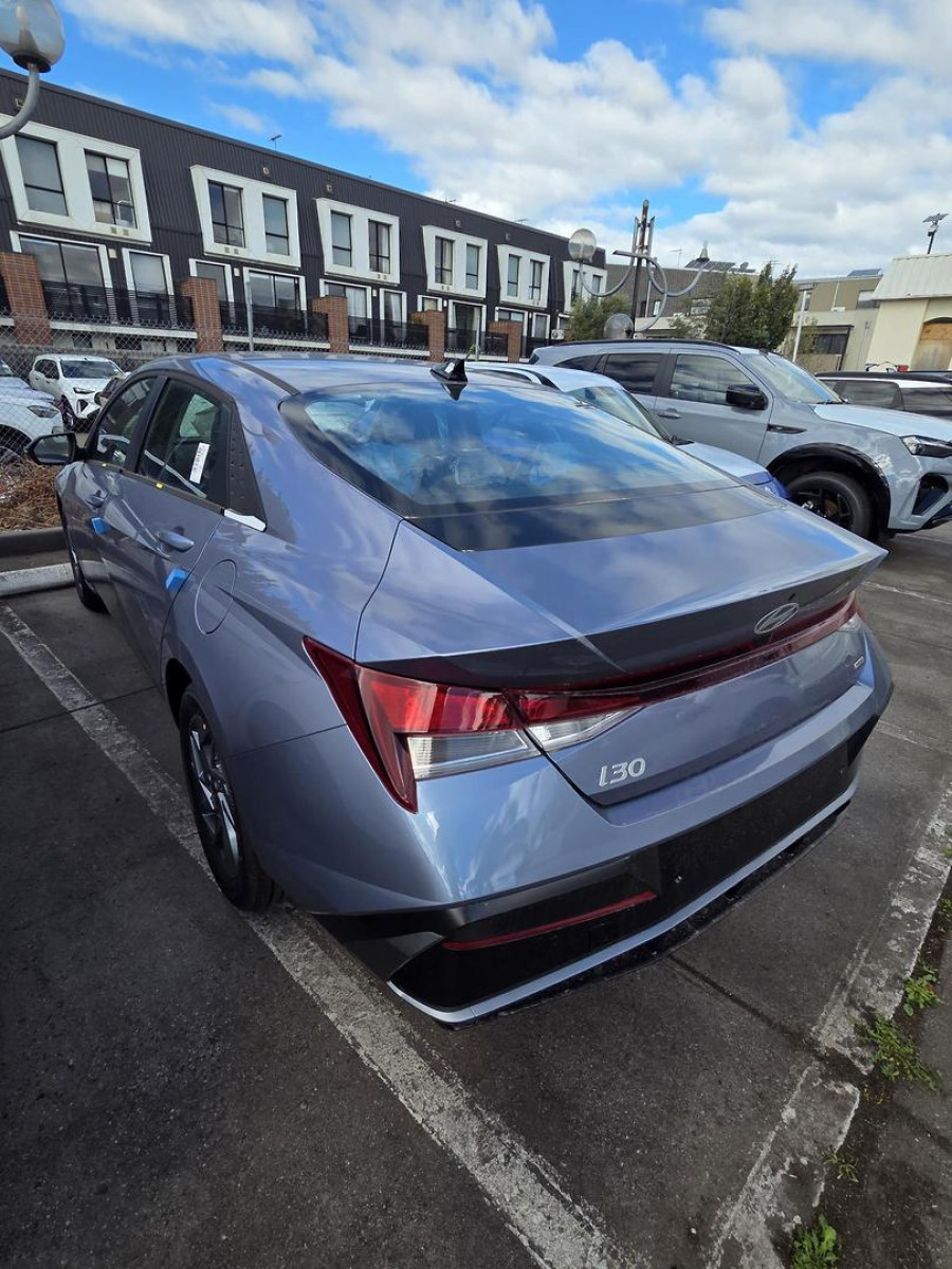 2026 Hyundai i30 CN7.V4  Sedan Image 4