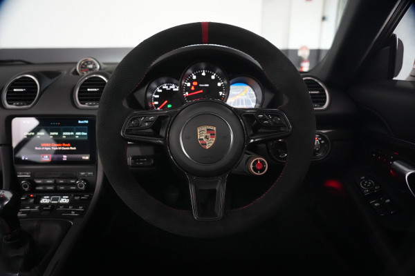 2024 Porsche 718 Cayman Coupe Image 35