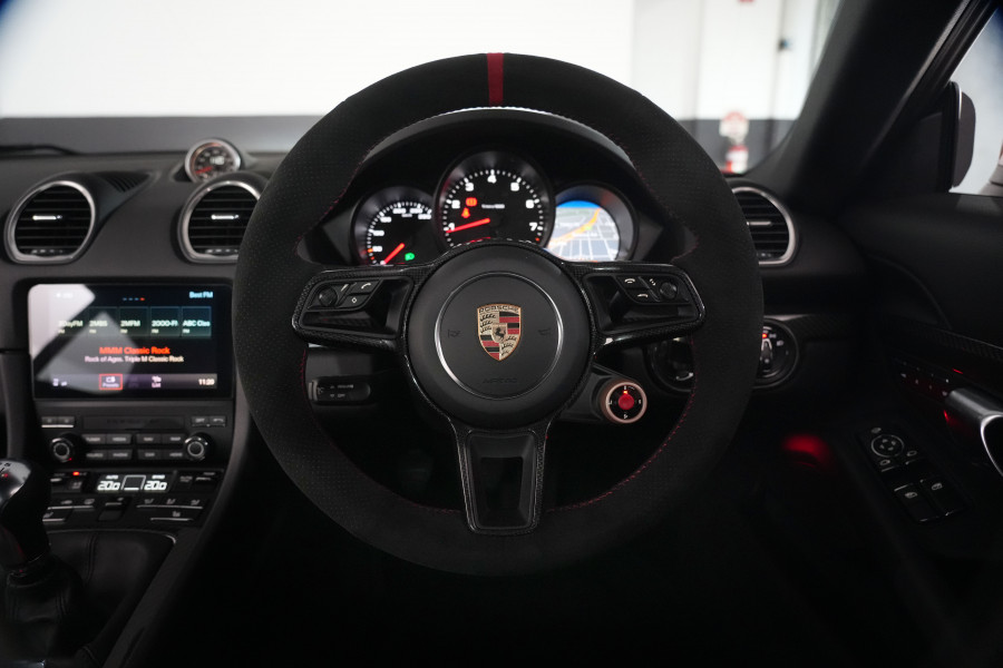 2024 Porsche 718 Cayman Coupe Image 35
