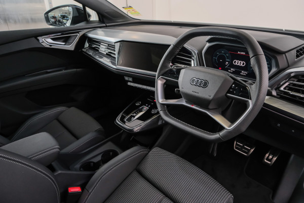 2024 MY25 Audi Q4 e-tron F4 45 SUV image 7
