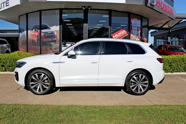 2020 MY21 Volkswagen Touareg CR V8 TDI R-Line SUV