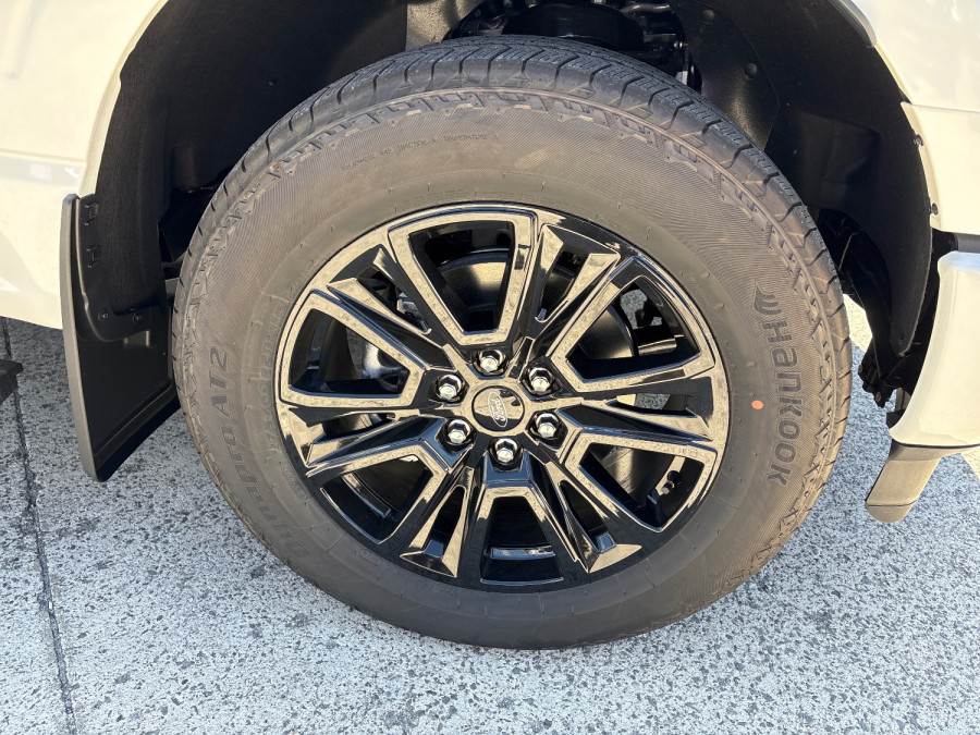2024 Ford F-150  Platinum Dual Cab Image 7