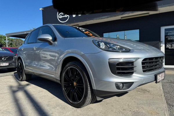 2016 MY17 Porsche Cayenne 92A Platinum Edition SUV Image 4