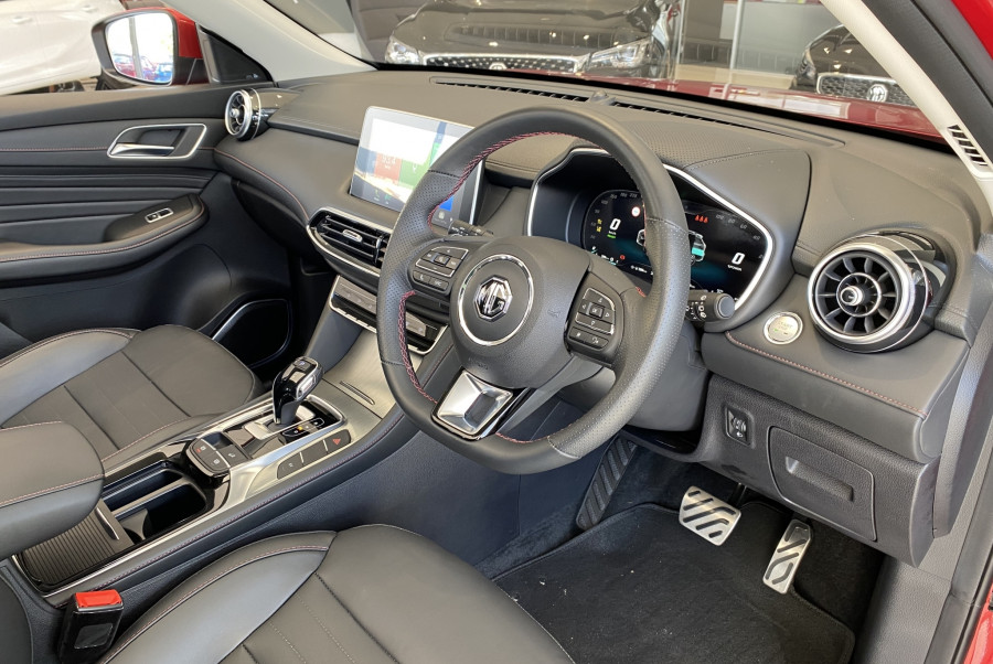 2025 MY23 MG HS Plug-in Hybrid SAS23 Essence SUV Image 8