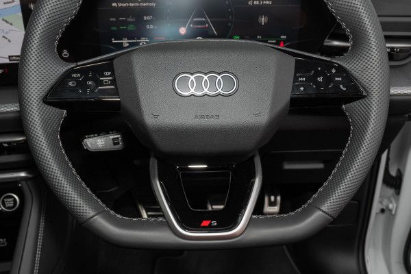 2026 Audi Q5 e-hybrid 270kW SUV image 11