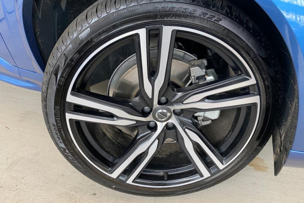 2019 Volvo XC90 L Series D5 R-Design Suv Image 4