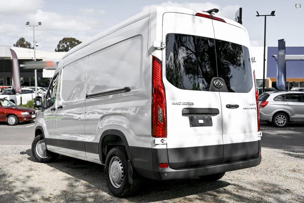 2024 LDV Deliver 9  Mid Roof LWB Van Image 4