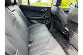 2025 MY24.5 MG HS AS33 Excite SUV