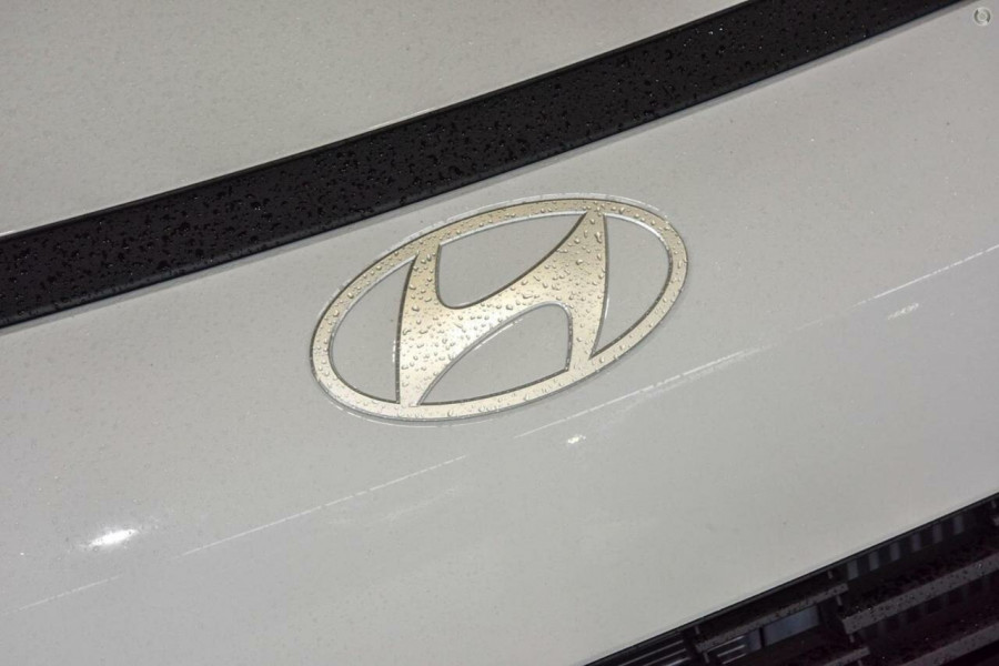 2026 MY27 Hyundai Staria Load US4.V4  Van Image 23