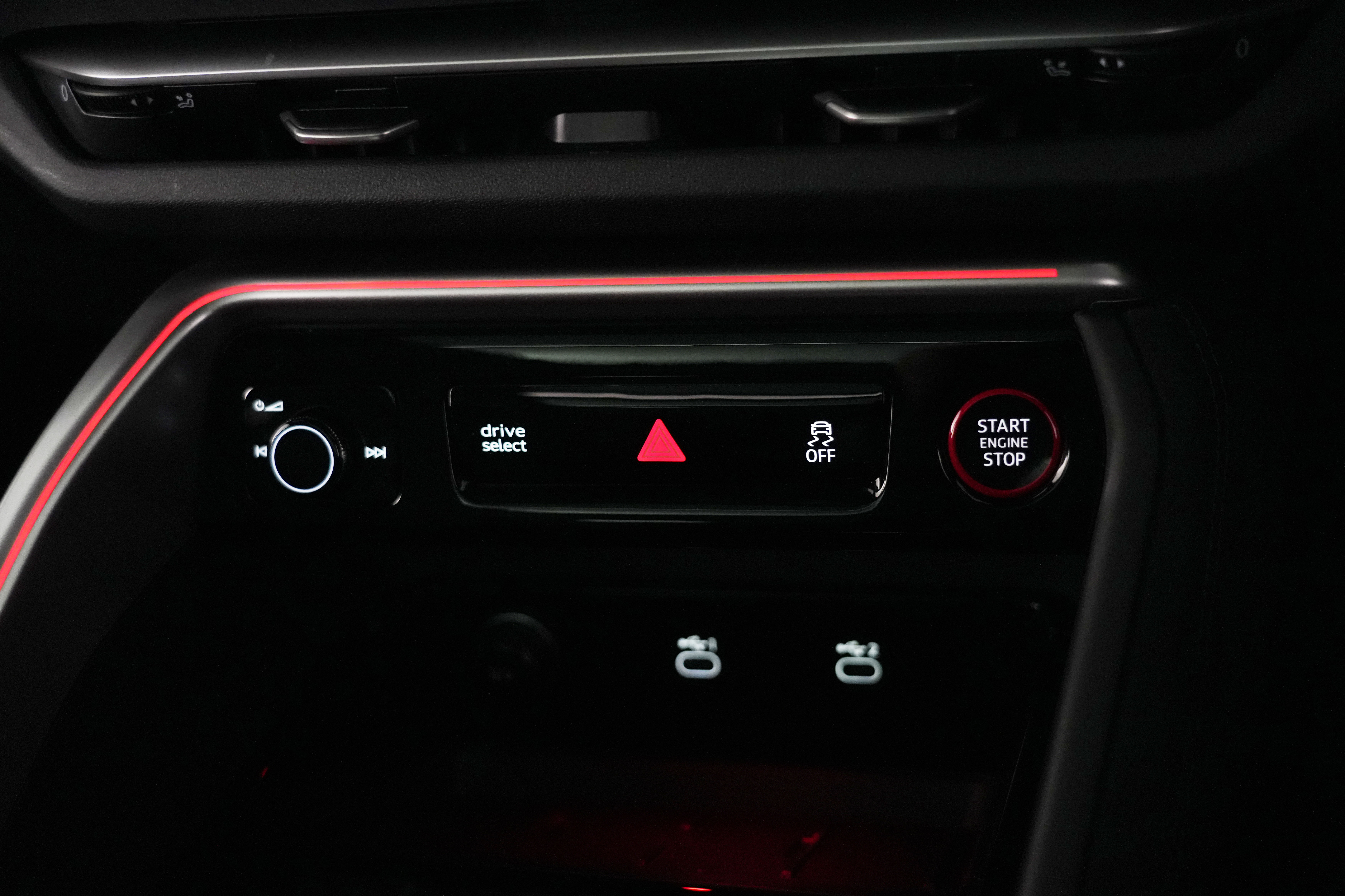 2025 Audi SQ5 GU  SUV Image 35